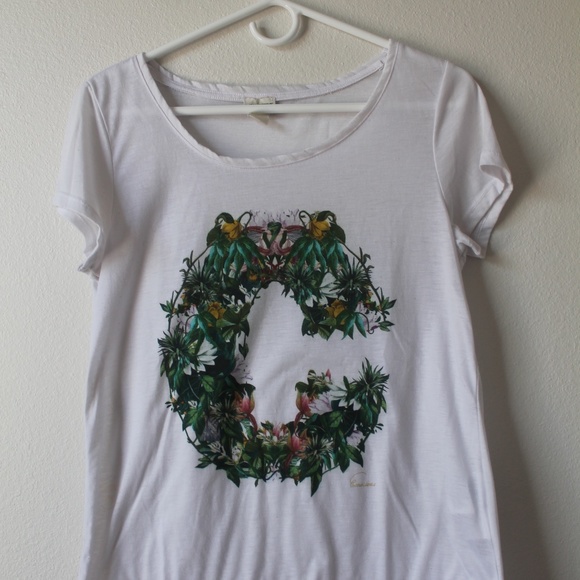 White "C" Tee - Picture 1 of 4